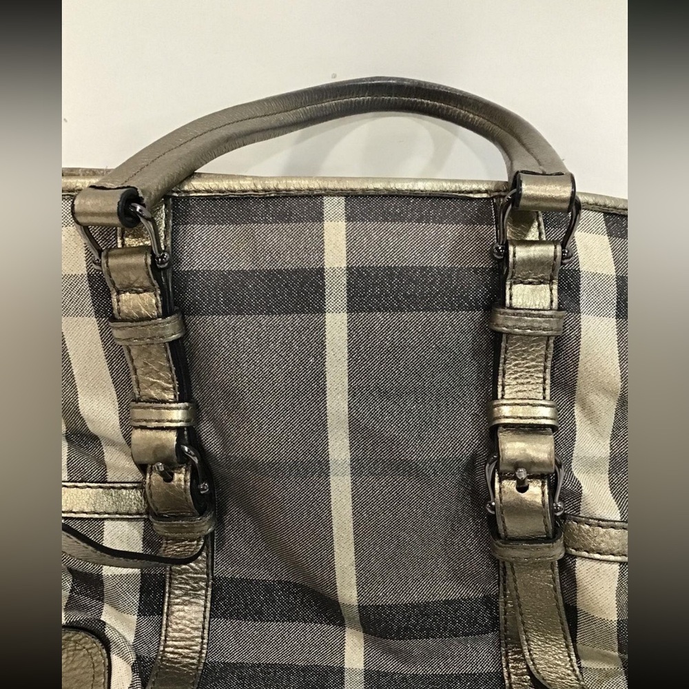 Women’s Burberry Silver Shimmer Check Degrade Buckle Tote Bag - Picture 6 of 9